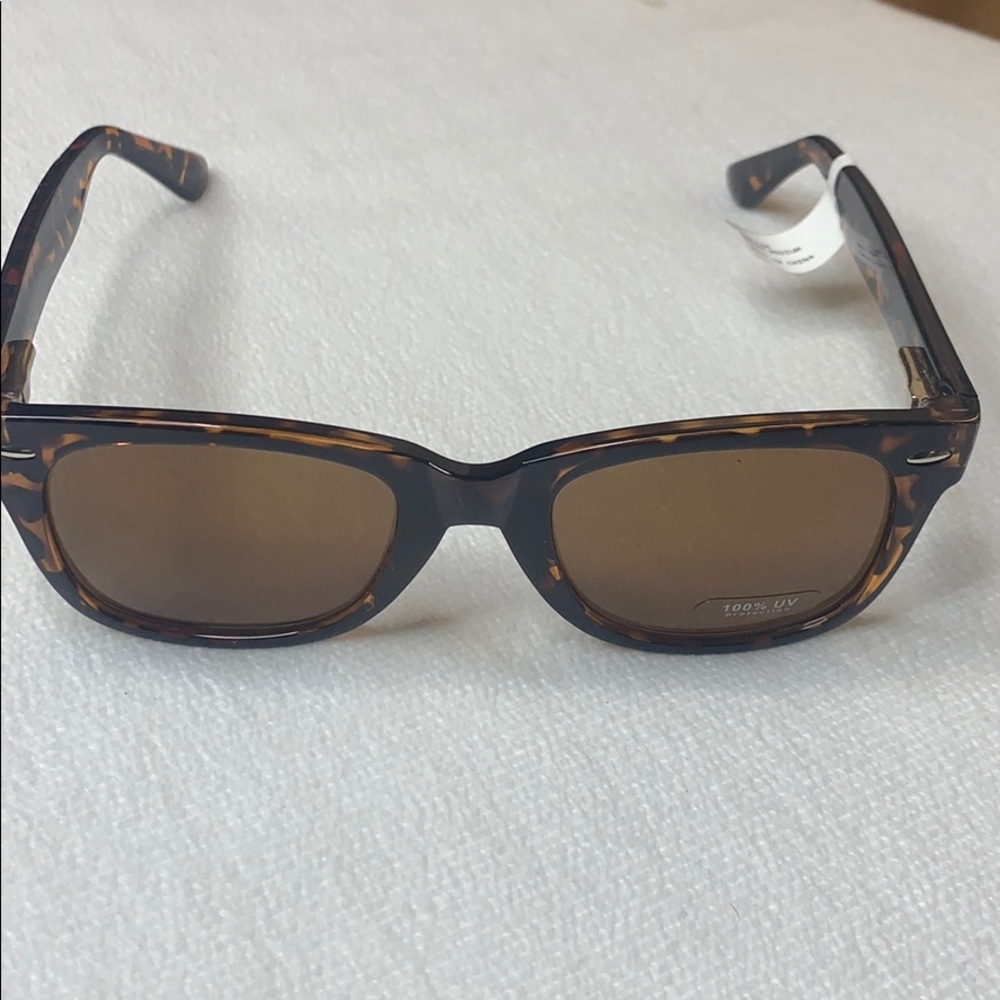 women's tortoise shell sunglasses